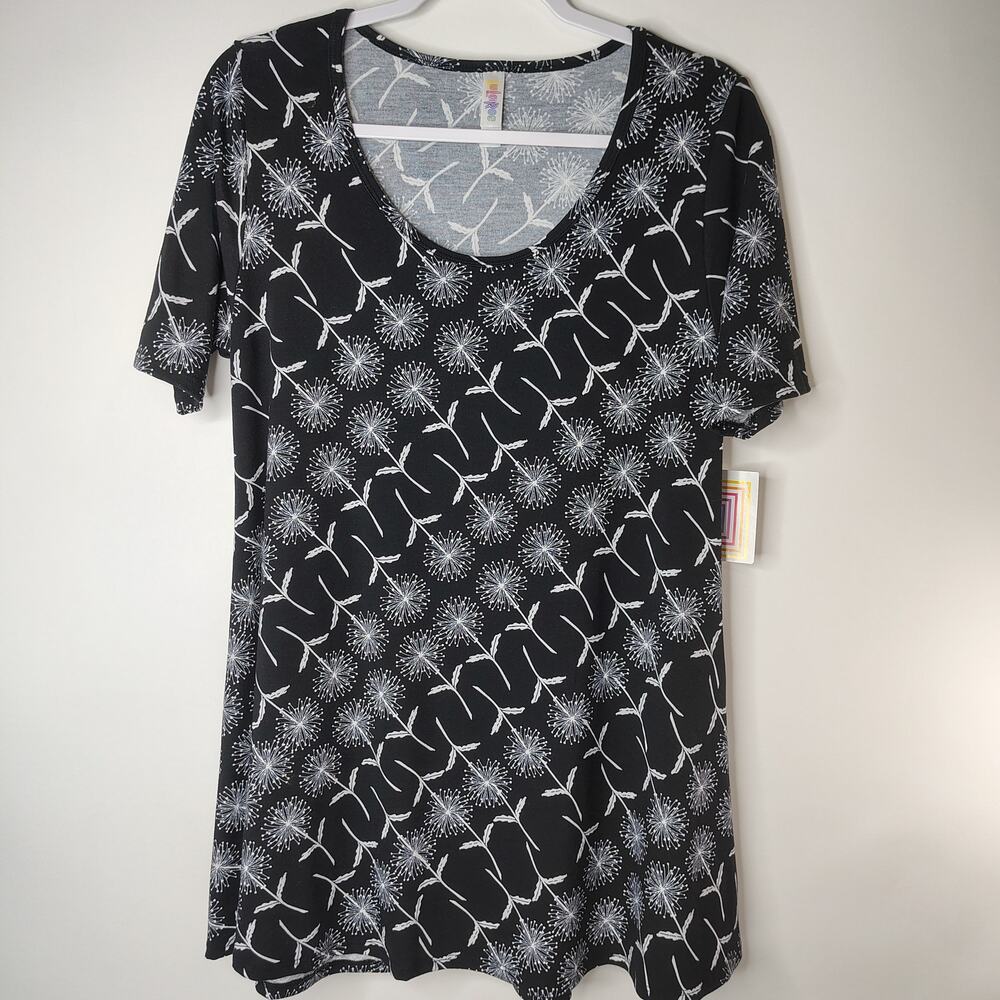 NWT LulaRoe Perfect T-Shirt Womens Small Black & White Dandelion Print Flowy‎